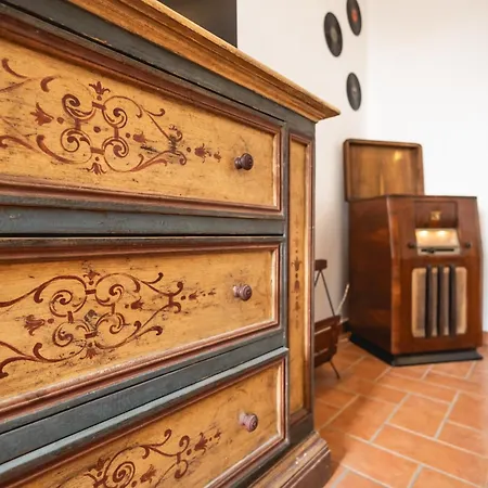 Retro Vintage, Flat 600 Meters From The Center *