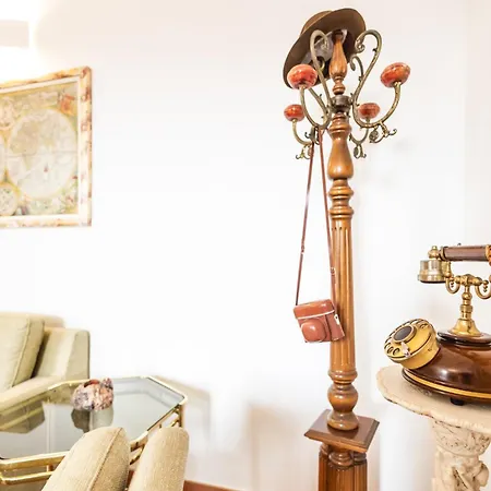 Appartamento Retro Vintage, Flat 600 Meters From The Center *